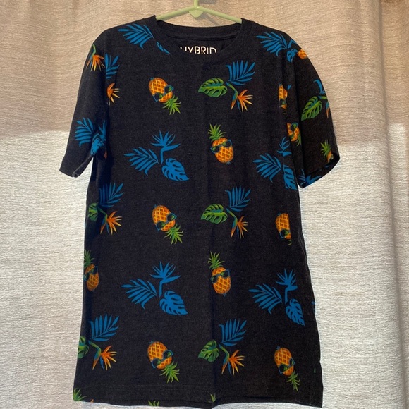 NWOT Boys Tropical Design T-Shirt - Picture 1 of 3